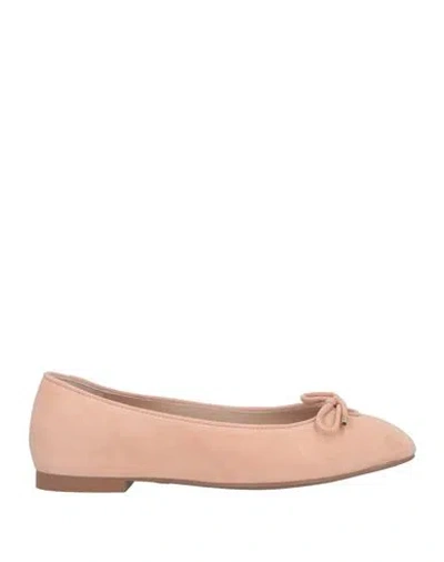 Stuart Weitzman Ballet Flats In Pink