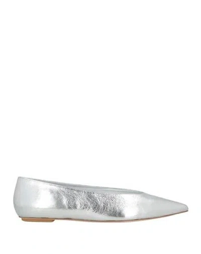 Stuart Weitzman Woman Ballet Flats Silver Size 7.5 Leather