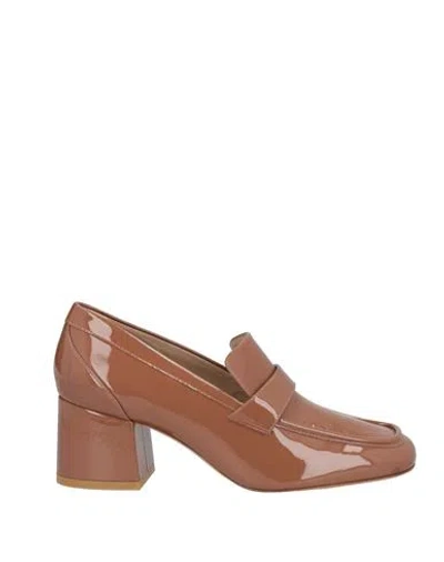 Stuart Weitzman Woman Loafers Camel Size 7.5 Leather In Beige