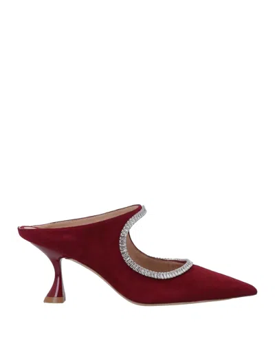 Stuart Weitzman Woman Mules & Clogs Brick Size 7.5 Soft Leather In Red