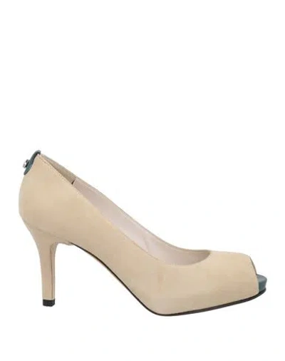 Stuart Weitzman Woman Pumps Beige Size 6 Leather