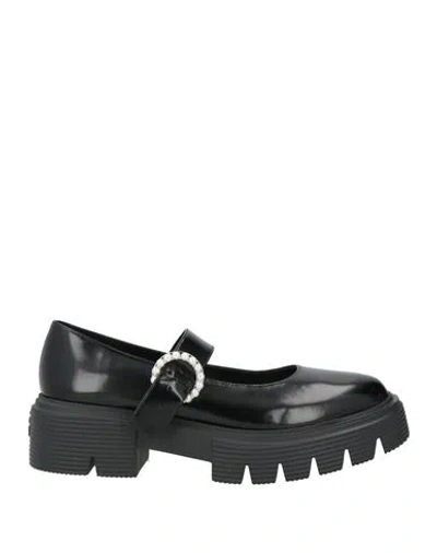 Stuart Weitzman Nolita Embellished Leather Platform Loafers In Schwarz