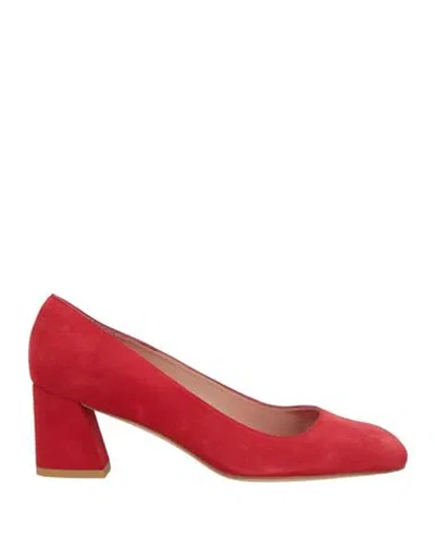 Stuart Weitzman Woman Pumps Red Size 6 Leather
