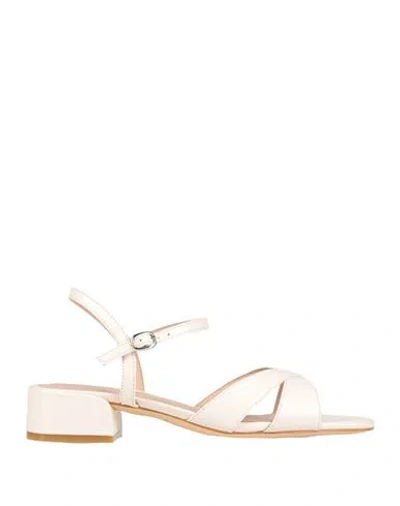 Stuart Weitzman Woman Sandals Cream Size 7.5 Leather In Pink