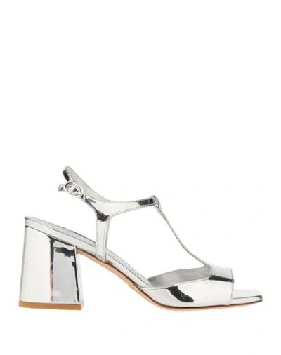 Stuart Weitzman Woman Sandals Silver Size 6.5 Textile Fibers