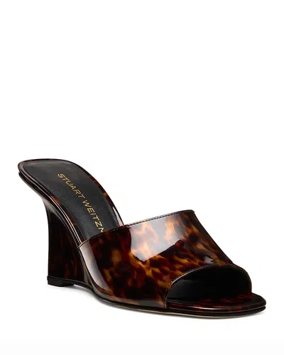 Stuart Weitzman Vinnie 85 Patent Leather Wedge Mule In Red