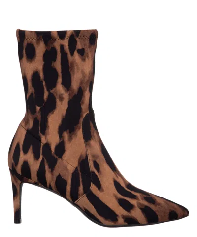 Stuart Weitzman Wren Heeled Boots In Sand