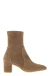 Stuart Weitzman Yuliana 60 In Beige