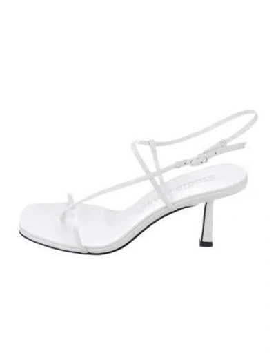Pre-owned Studio Amelia Leather Sandals In White