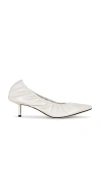 Studio Amelia Rhodes Elasticated Pumps In White