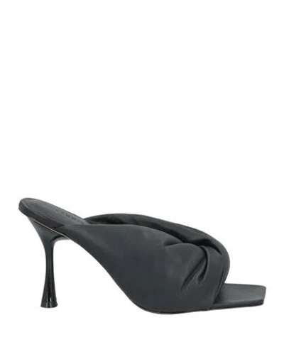 Studio Amelia Woman Sandals Black Size 7 Leather
