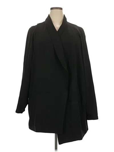 Pre-owned Studio By Torrid Coat In Black
