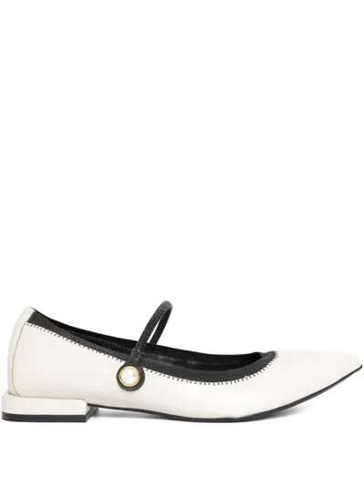 Studio Chofakian レザー フラットシューズ In White