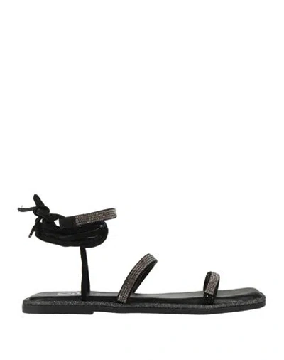 Studio Mode Woman Sandals Black Size 5 Soft Leather