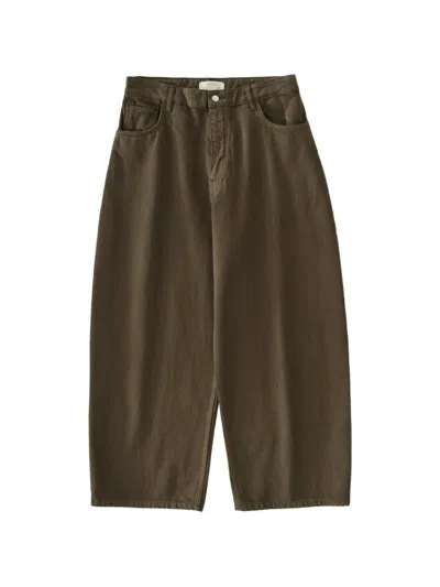 Studio Nicholson Paolo Balloon Jeans In Brown