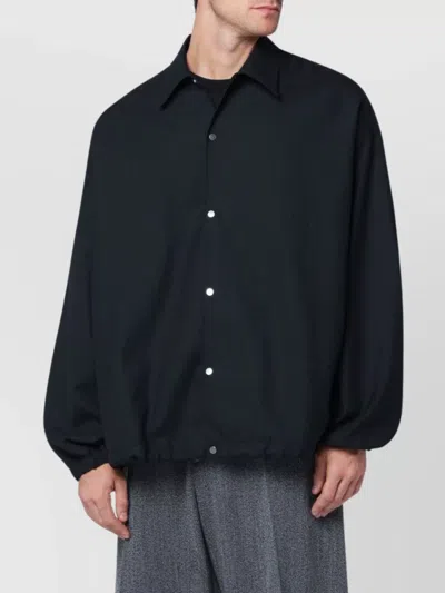 STUDIO NICHOLSON WOOL SHIRT WITH COLLARED DESIGN AND ELASTICATED HEM