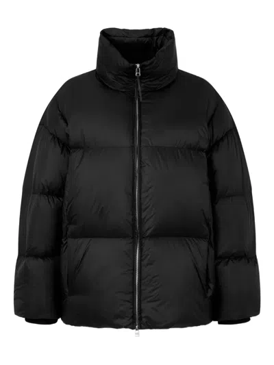Studio Tomboy Hooded Down Jacket In Black