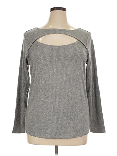 Studio Y Long Sleeve Top Gray Keyhole Neckline Tops