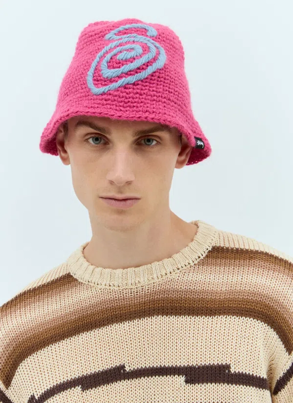 stussy-swirly-knit-bucket-hat-