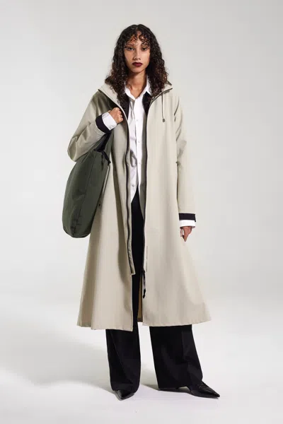 Stutterheim Mosebacke Long Lightweight Zip Matte Raincoat In Pelican