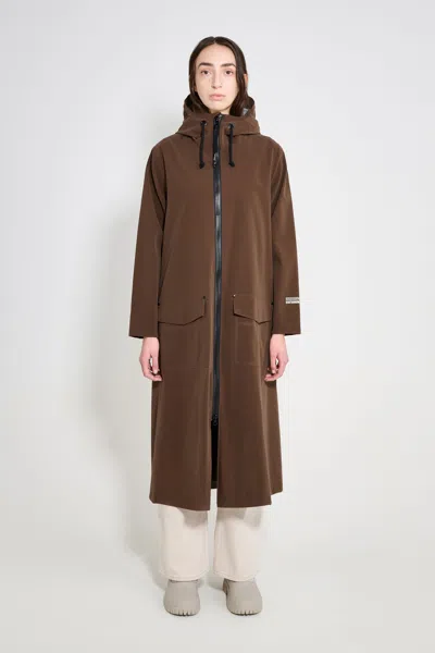 Stutterheim Mosebacke Long Patch Raincoat In Brown
