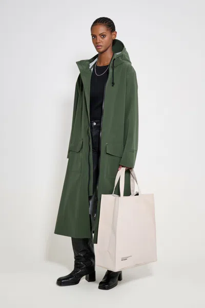 Stutterheim Mosebacke Long Patch Raincoat In Green