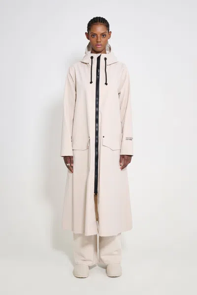 Stutterheim Mosebacke Long Patch Raincoat Light Sand In Neutral