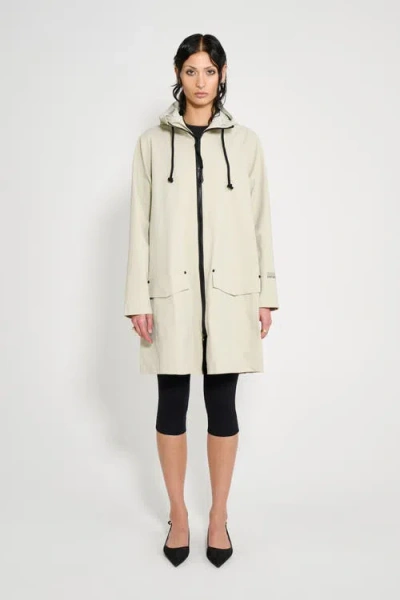 Stutterheim Mosebacke Patch Matte Raincoat In Neutral