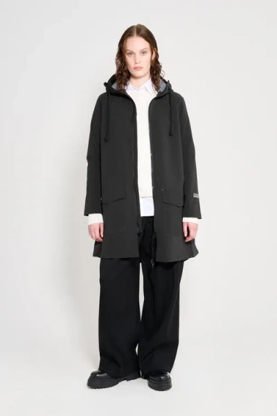 Stutterheim Mosebacke Patch Raincoat In Black