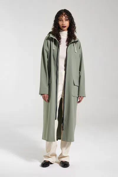 Stutterheim Sandviken Long Zip Matte Raincoat In Comet