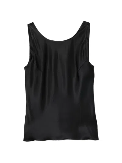 Styland V-back Sleeveless Top In Black
