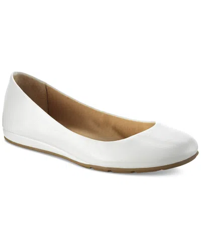 Style & Co Women's Elsaa Flats, Exclusively At Macy's In White
