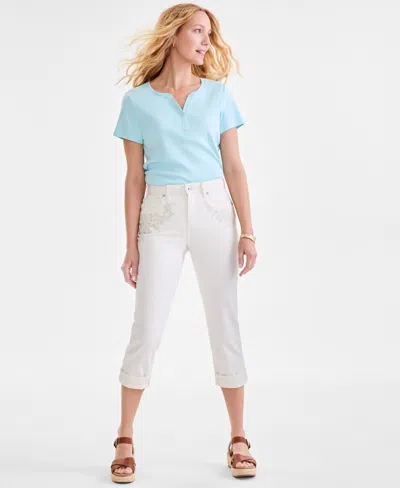 Style & Co Women's Embroidered Mid-rise Curvy Capri Jeans, Exclusively At Macy's In Floral Embroidery