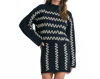 Style Usa Wavy Stripe Mini Skirt In Black / Oat In Multi