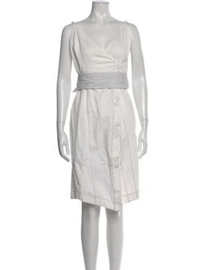 Pre-owned Suboo V-neck Knee-length Dress In White