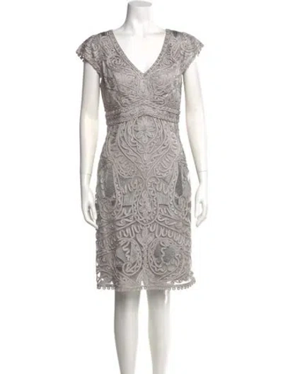 Pre-owned Sue Wong V-neck Knee-length Dress In Gray