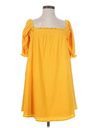 Pre-owned Sugarlips Casual Dress In Yellow