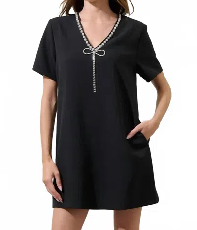 Sugarlips Stazie V-neck Shift Mini Dress In Black