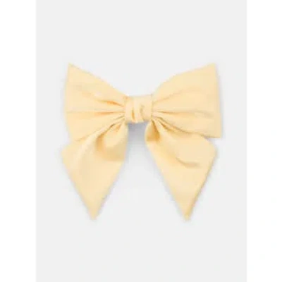 Sui Ava Smooth Bow In Yellow