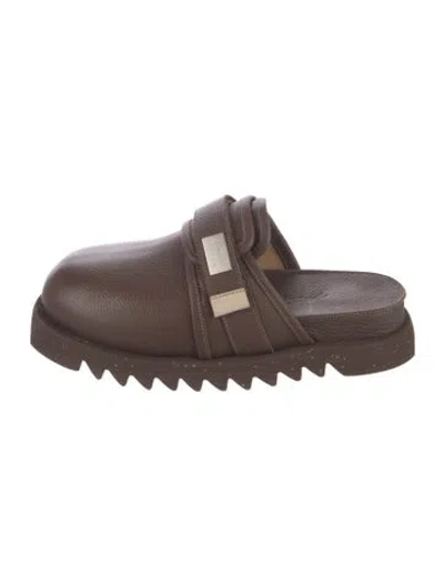 Pre-owned Suicoke Leather Mules In Brown