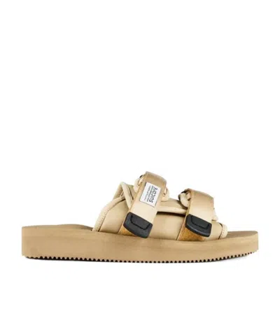Suicoke Logo Slippers In Gold