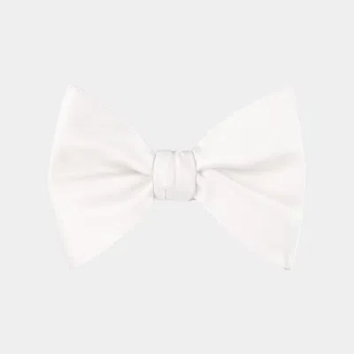 Suitsupply Off-white Bow Tie