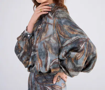 Summum Reglan Sleeve Top In Grey In Multi