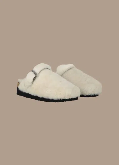 Summum Teddy Shoe In Ivory In White