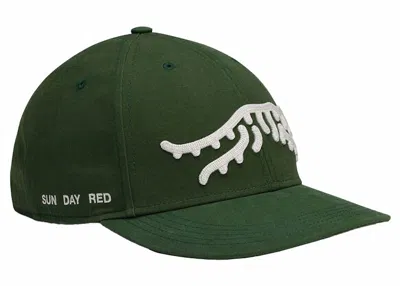 Pre-owned Sun Day Red X Tiger Woods S Jupiter Mid Hat In Pine/needle