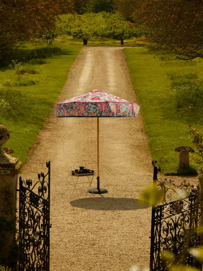 Sunbeam Jackie Amaryllis Vintage-cotton Parasol (94.5in/2.4m) In Multi