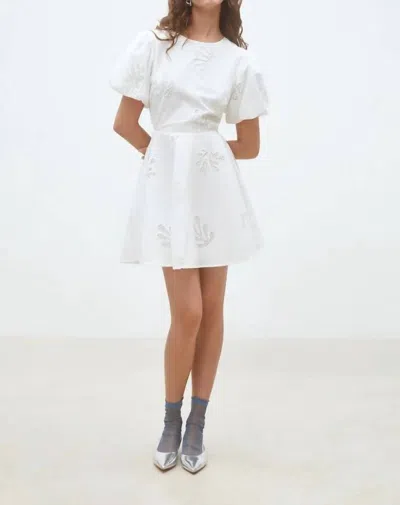 Suncoo Celest Short Embroidered Poplin Dress In Off White