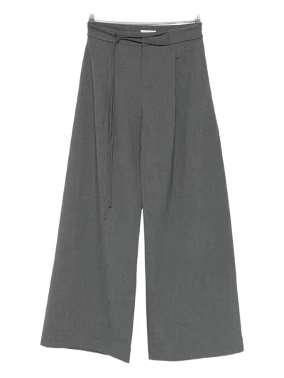 Suncoo Pleated Trousers In Gray