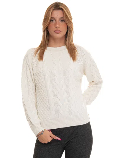 Suncoo Pomeroy Round-necked Pullover In White