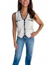 Suncoo Sleeveless Sweater Vest In White/black In Multi